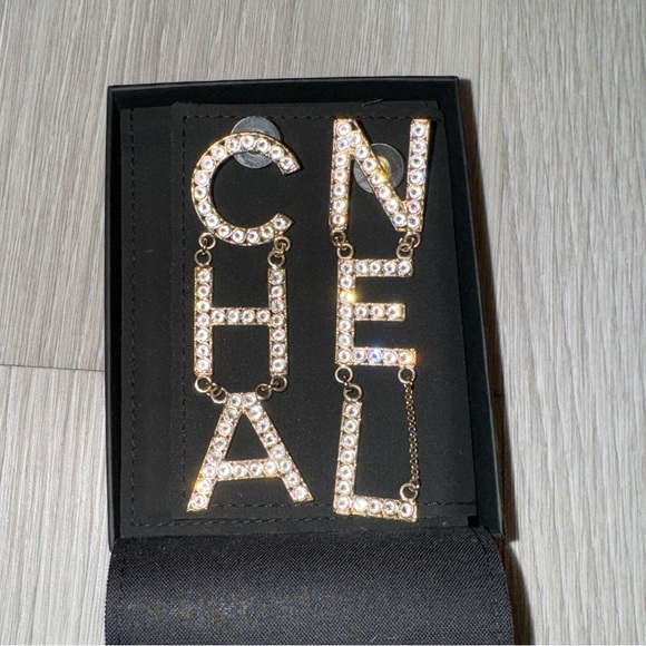 Crystal Cha-Nel Logo Drop Earrings Gold - Picture 3 of 7